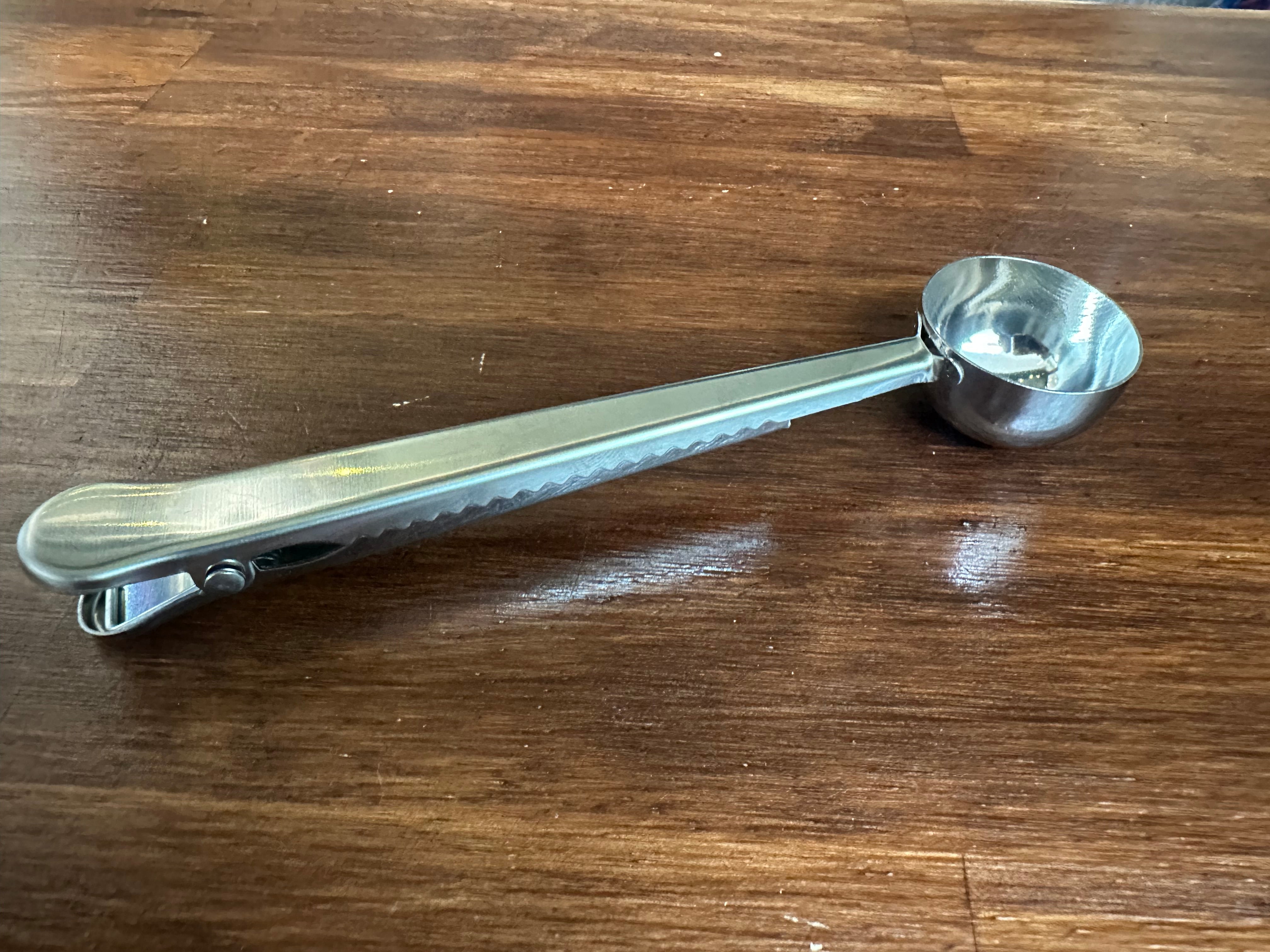 Tea Scoop with Clip (Metal)